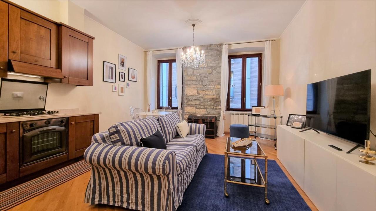 Palazzo Crispi - Boutique Apartment Trieste Ngoại thất bức ảnh