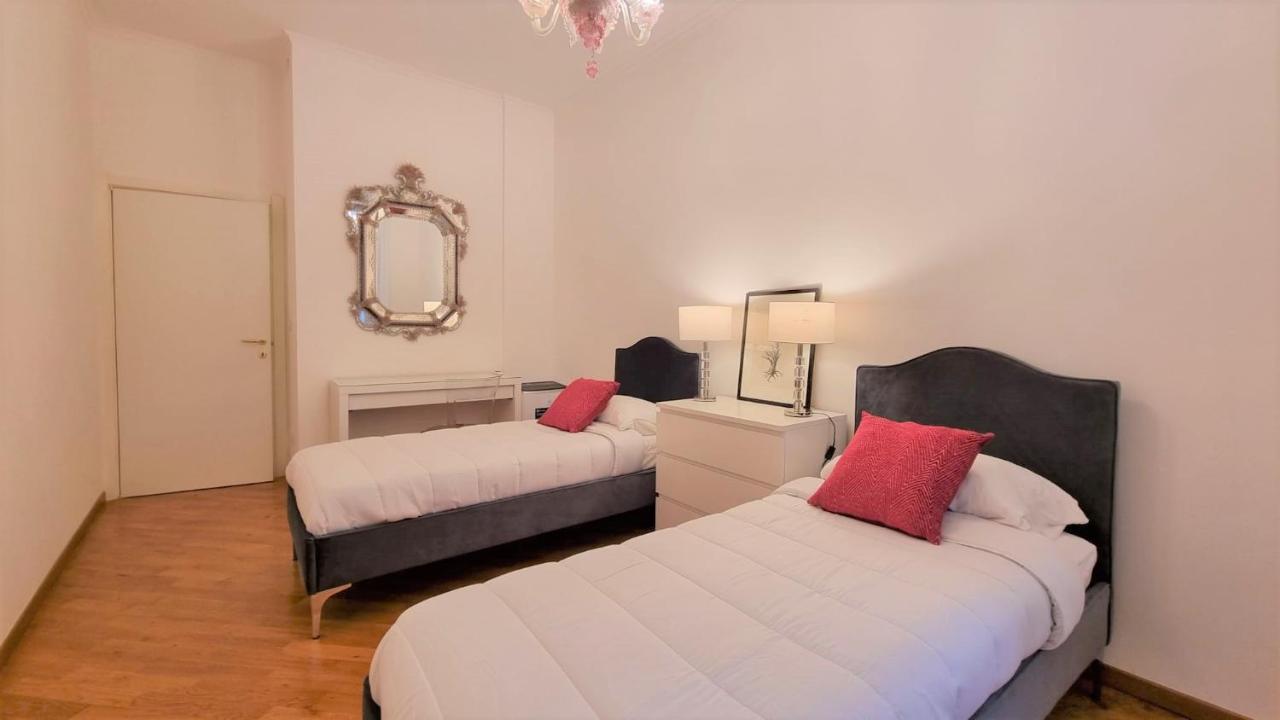 Palazzo Crispi - Boutique Apartment Trieste Ngoại thất bức ảnh