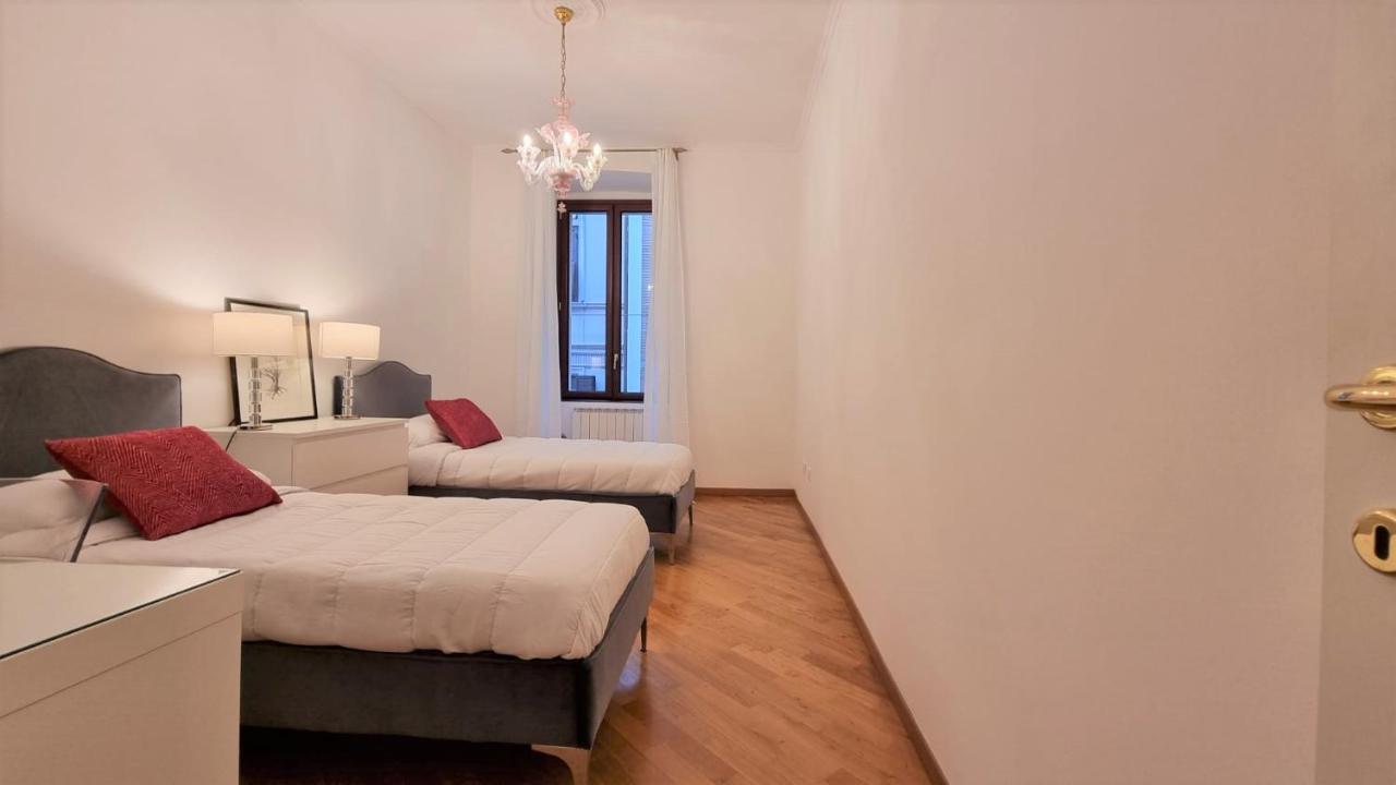 Palazzo Crispi - Boutique Apartment Trieste Ngoại thất bức ảnh