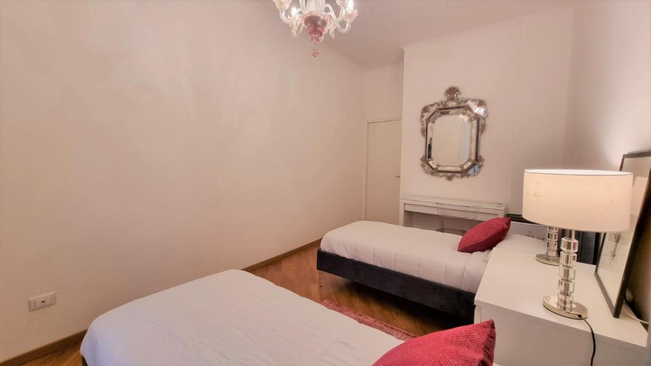 Palazzo Crispi - Boutique Apartment Trieste Ngoại thất bức ảnh